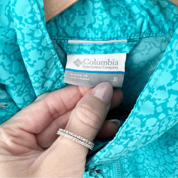 Columbia Women's Blue Hooded Jacket - Picture 3 of 16